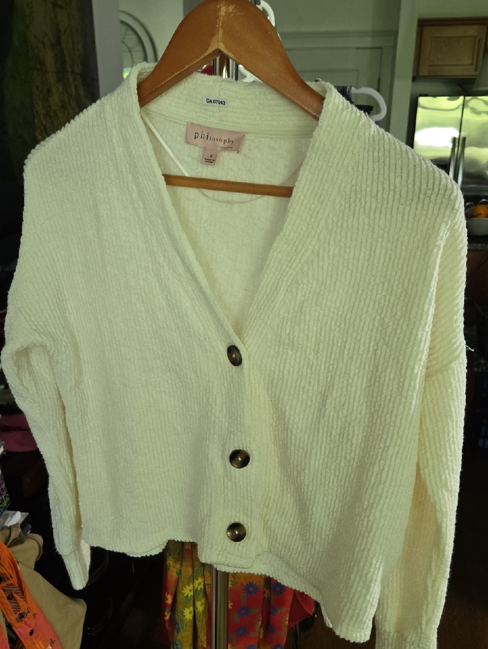Philosophy Cream Textured V-Neck Button Cardigan 22 P 19 L